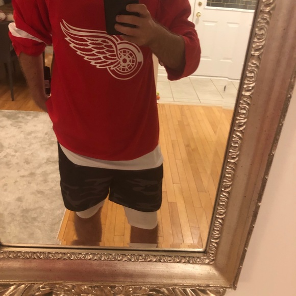 SOLD!Auth. Mens Adidas Detroit Red Wings jers SZ S - Picture 4 of 13